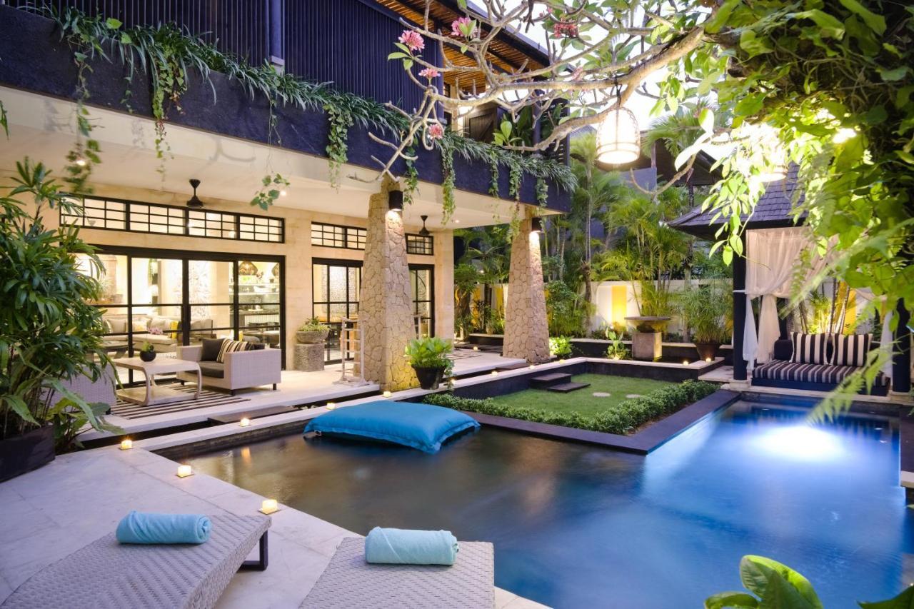 Amanputri Villa スミニャック エクステリア 写真