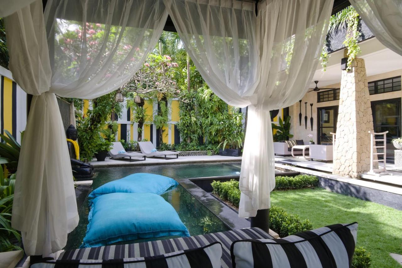 Amanputri Villa スミニャック エクステリア 写真